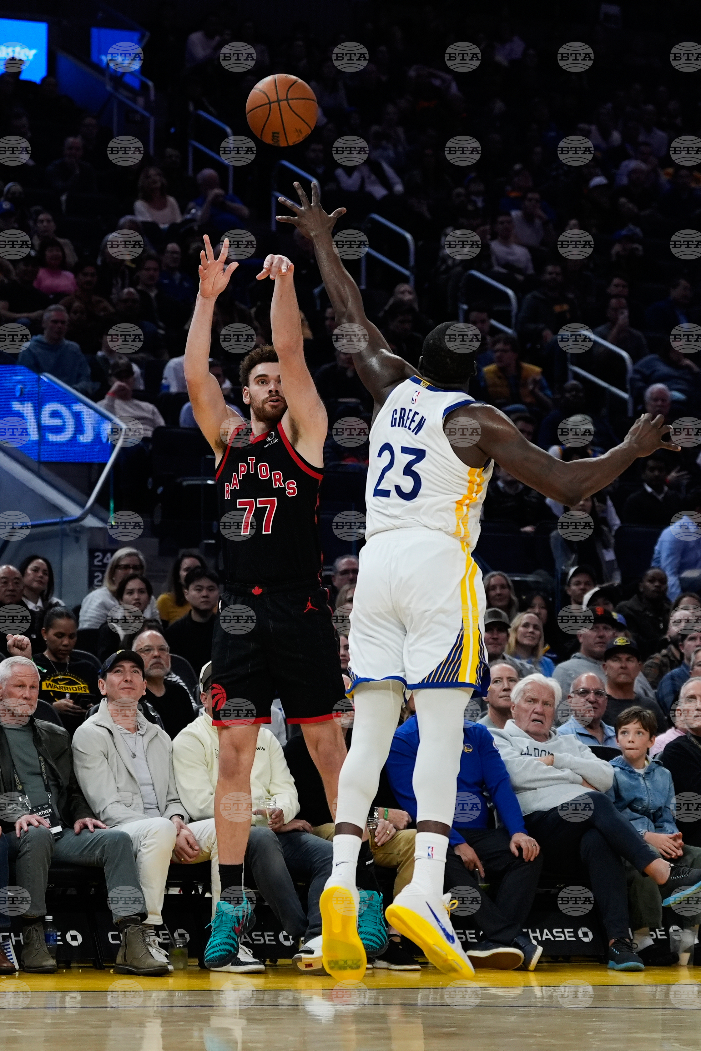 Raptors Warriors Basketball