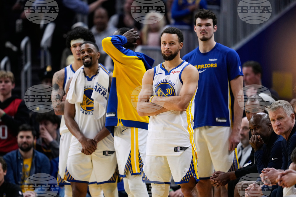 Raptors Warriors Basketball