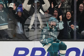 PWHL Sceptres Torrent Hockey