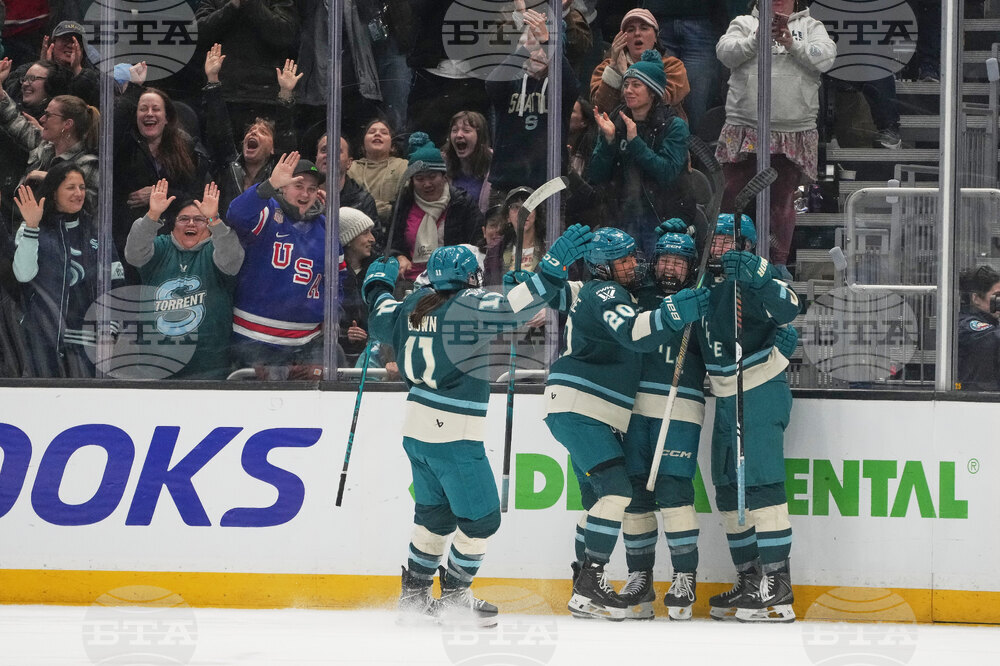 PWHL Sceptres Torrent Hockey