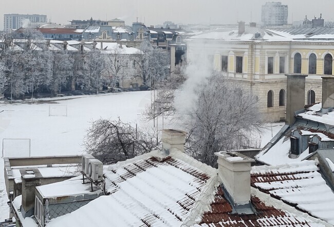 Температура от минус 12,3 градуса е измерена в Русе, БЧК предоставя топла супа и хранителни пакети на бездомни