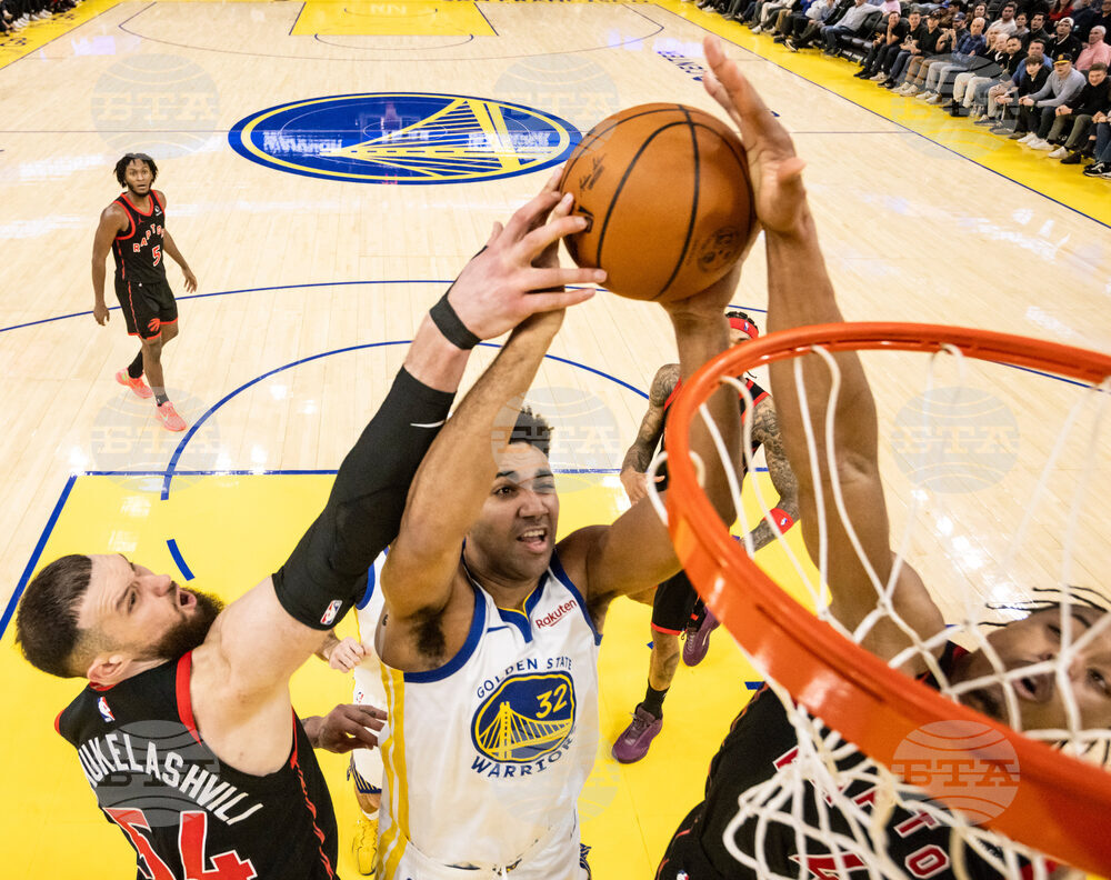 Raptors Warriors Basketball