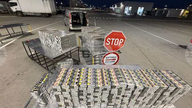 Over 210,000 Cigarettes Hidden in Furniture Seized at Kapitan Andreevo Border Checkpoint