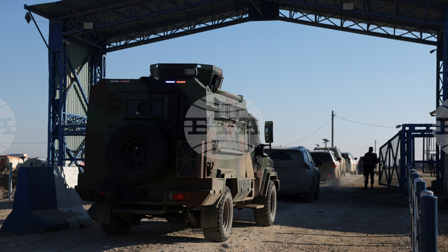 Сирийската армия навлезе в лагера "Ах Хол", където са настанени близки на бойците от групировката "Ислямска държава"