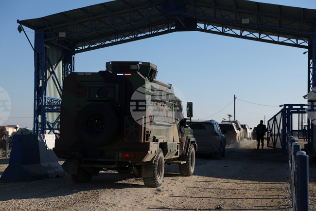 Сирийската армия навлезе в лагера "Ах Хол", където са настанени близки на бойците от групировката "Ислямска държава"