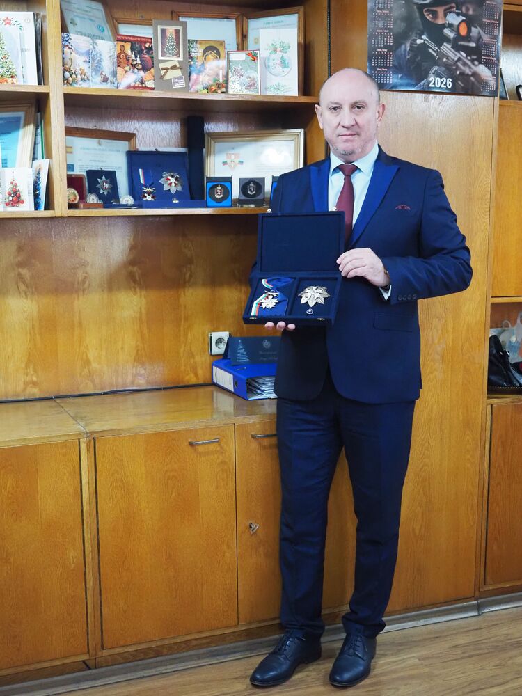 Директорът на полицията в Сливен бе удостоен с най-високото отличие на МВР