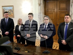 „Продължаваме Промяната - Демократична България" - пресконференция