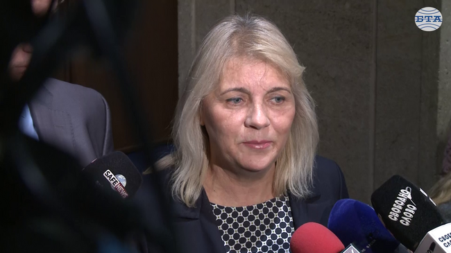 Два месеца преди изборите не е удачно да започнем изборния процес по съвсем различен начин, каза Мая Димитрова от „БСП-Обединена левица“