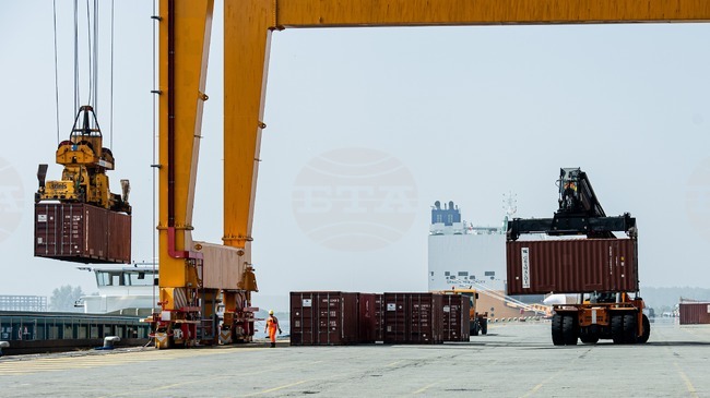 Белга: През изминалата година Белгийските митници са иззели около 55 тона кокаин на пристанище Антверпен