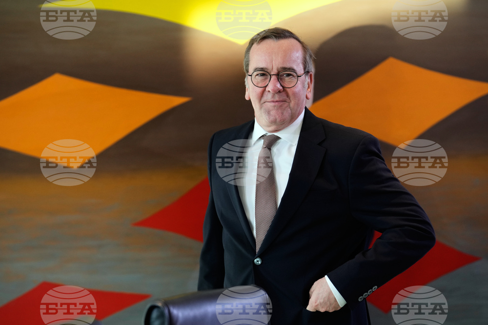 Борис Писториус изрази оптимизъм за перспективите за започване на съвместна мисия на НАТО в Гренландия