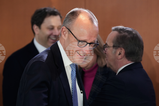 Германският канцлер няма да присъства на церемонията в Давос за Съвета за мир