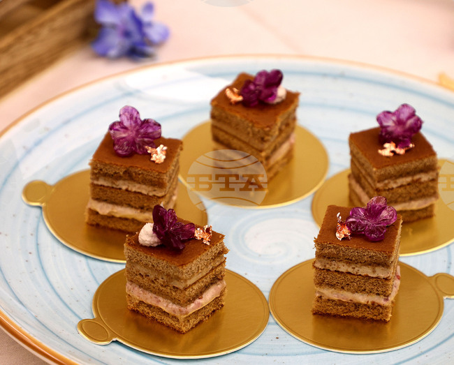 Психолози работят върху преодоляването на натрапчивите мисли за ядене, известни като „шум на храната“