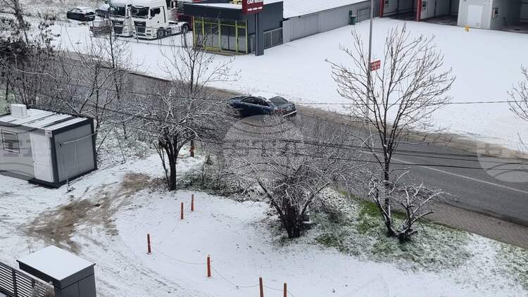 Snowfall, Subzero Temperatures Cause Disruptions in North Macedonia