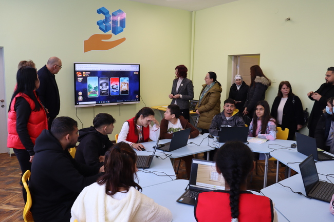 Нов STEM център е открит в училището за деца с увреден слух в Търговище