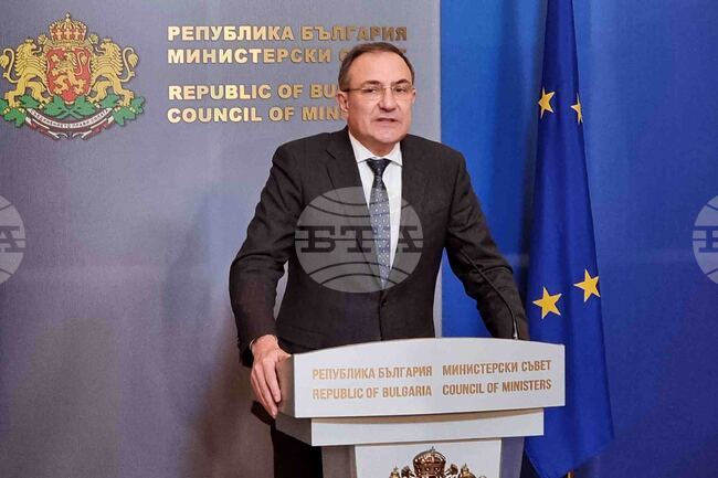 Депутатите да огледат всички изчисления и тогава да вземат решение, призова Борислав Гуцанов за промените в Кодекса за социално осигуряване