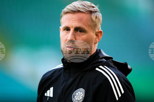 Вратарят Каспер Шмайхел се опасява, че кариерата му може да е приключила заради сериозна контузия в рамото