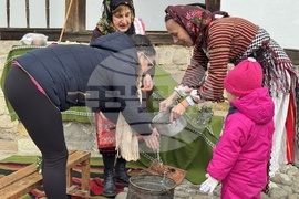 Казанлък - НЧ „Жар“ - Бабинден