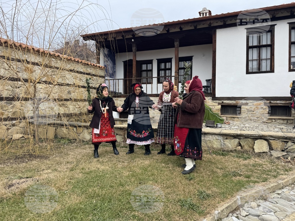 Казанлък - НЧ „Жар“ - Бабинден