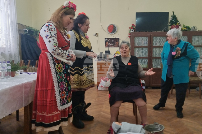 С ритуал започна Бабинден в читалището в село Свобода, община Добричка