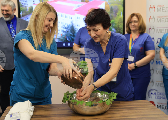 Русе - Бабинден - болници - тържества