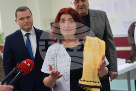 Русе - Бабинден - болници - тържества