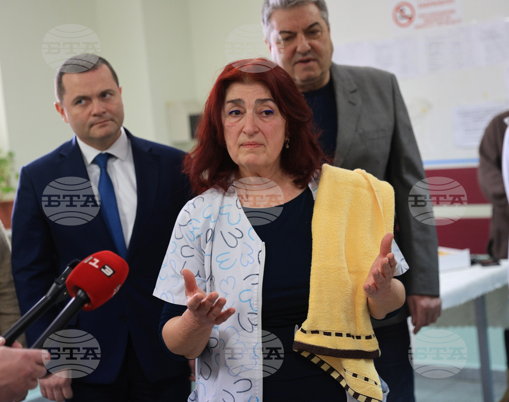 Русе - Бабинден - болници - тържества