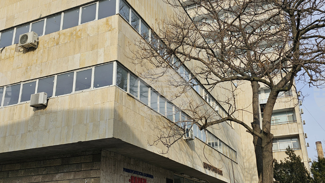 Трима младежи са в интензивното хирургично отделение на Университетска болница „Канев“ след катастрофата на пътя Русе – Червена вода