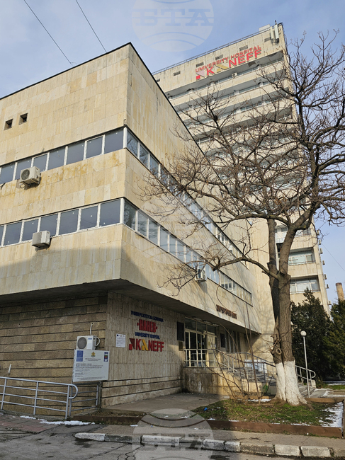 Трима младежи са в интензивното хирургично отделение на Университетска болница „Канев“ след катастрофата на пътя Русе – Червена вода