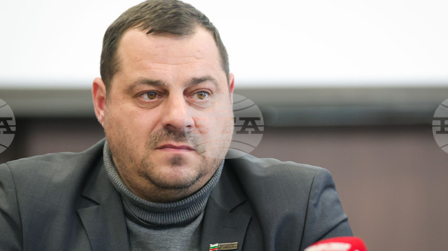 Възстановяването на инфраструктурата в Елените ще струва милиони, каза областният управител на Бургас