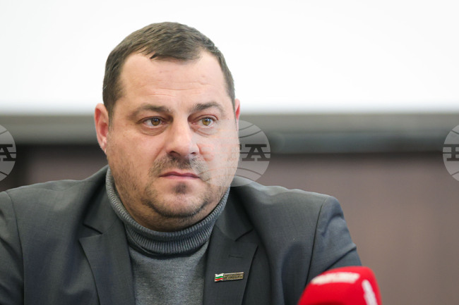 Възстановяването на инфраструктурата в Елените ще струва милиони, каза областният управител на Бургас