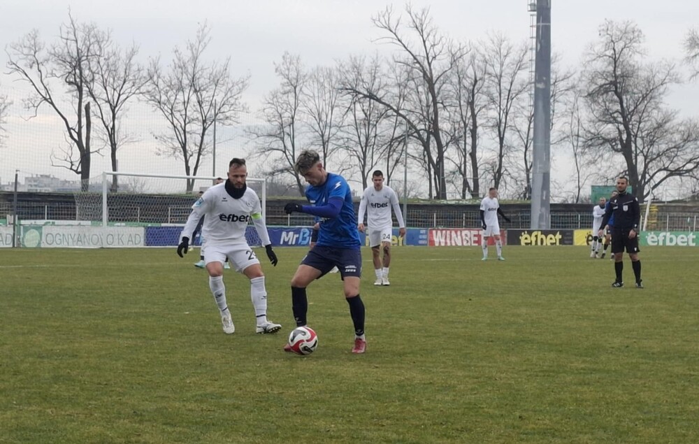 Спортист (Своге) победи Хебър (Пазарджик) в контролна среща, младият Васил Димитров с два гола