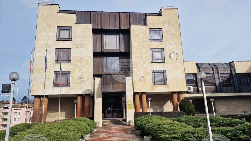 Общинските съветници във Велики Преслав приеха годишната програма за управление и разпореждане с имоти общинска собственост