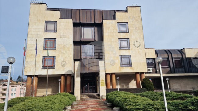 Общинските съветници във Велики Преслав приеха годишната програма за управление и разпореждане с имоти общинска собственост