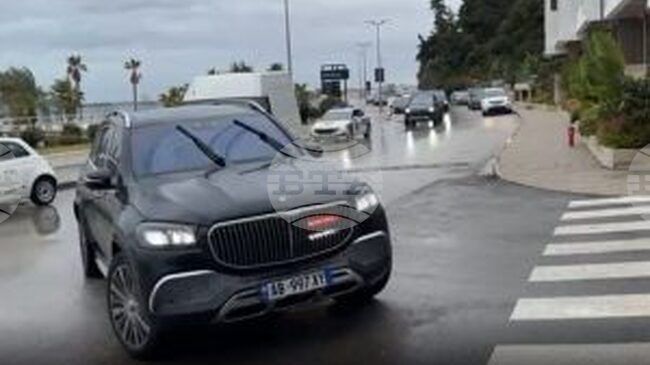 АТА: Иванка Тръмп и Джаред Кушнер отново са на посещение в албанския град Вльора