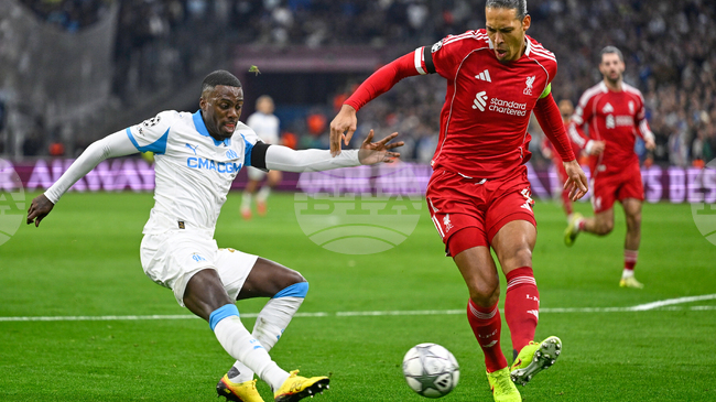 Капитанът на Ливърпул Въдрдиж ван Дайк видя напредък при отбора, но призова за постоянство