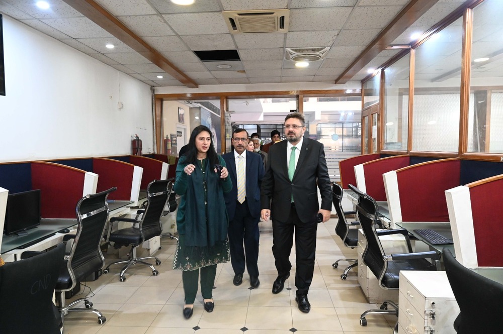 Пакистан - БТА и националната новинарска агенция на Пакистан АПП подписаха договор за обмяна на новини