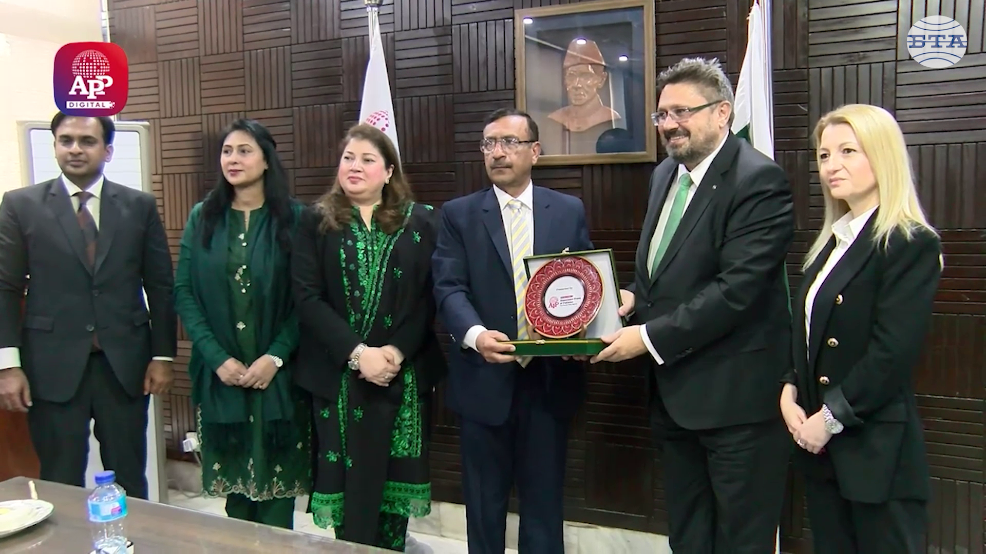 БТА и националната новинарска агенция на Пакистан АПП подписаха договор за обмяна на новини