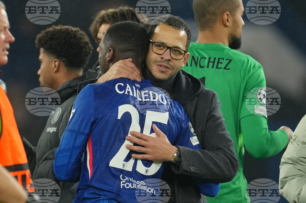 Челси ще води битка до края за място в топ 8 на Шампионската лига, обеща мениджърът Лиъм Росиниър