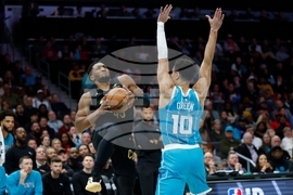 Cavaliers Hornets Basketball