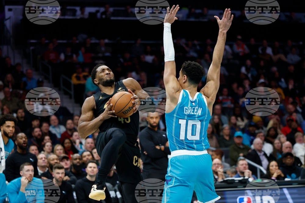 Cavaliers Hornets Basketball