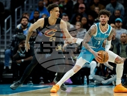 Cavaliers Hornets Basketball