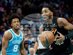 Cavaliers Hornets Basketball