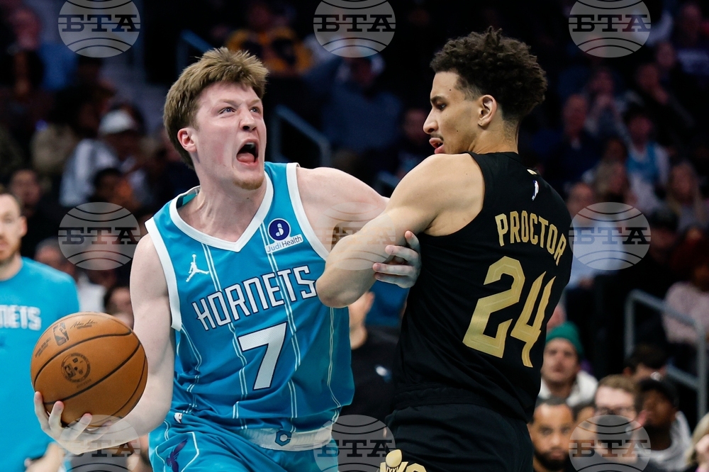 Cavaliers Hornets Basketball