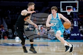 Cavaliers Hornets Basketball