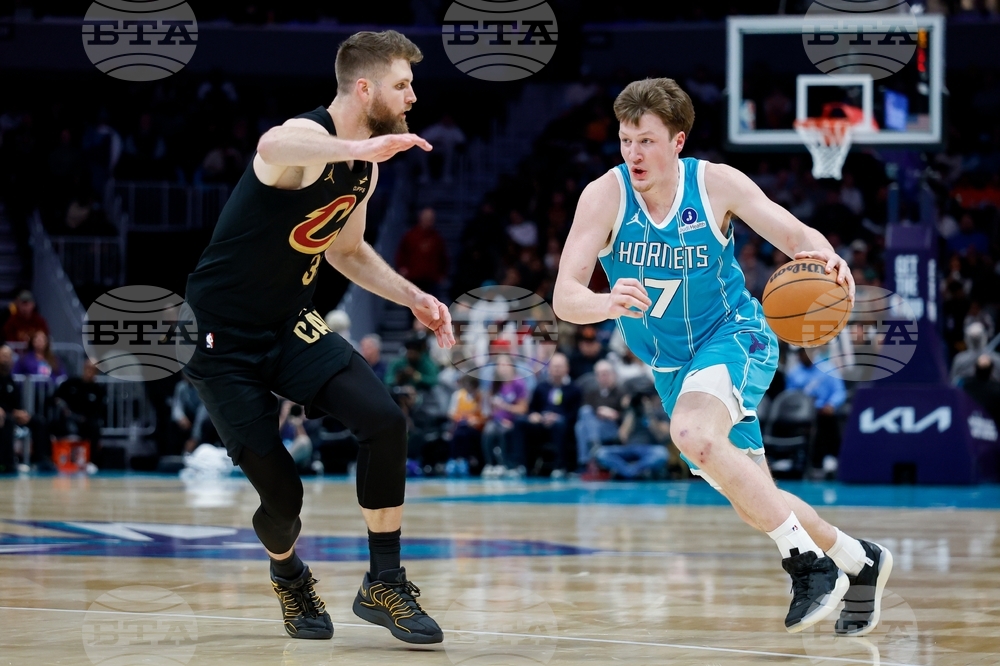 Cavaliers Hornets Basketball