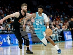 Cavaliers Hornets Basketball