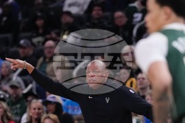 Thunder Bucks Basketball