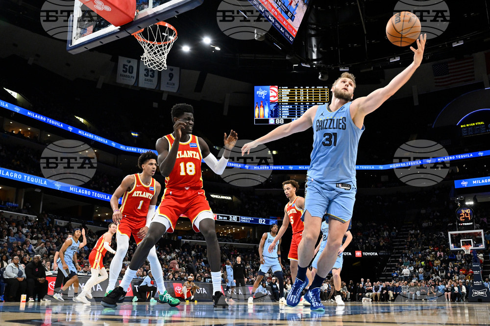 Hawks Grizzlies Basketball