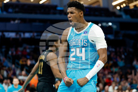 Cavaliers Hornets Basketball