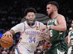 Thunder Bucks Basketball